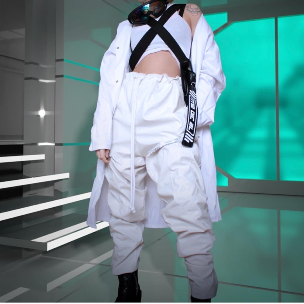 Me Dic Al white unisex streetwear pants joggers